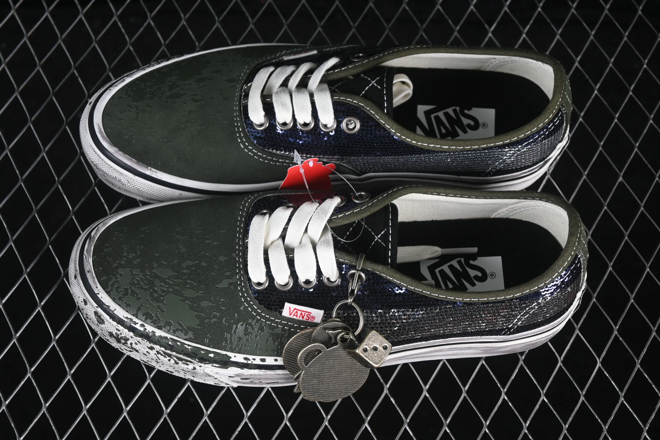 All categories Vans Vans series Vans Low Vans low-top Vans Authentic 44 Vans high-end branch low-top casual skateboard shoes VN000DB824O